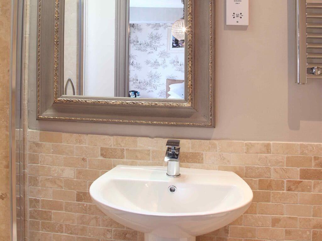 Flower Pot Hotel Sunbury-on-Thames Ngoại thất bức ảnh
