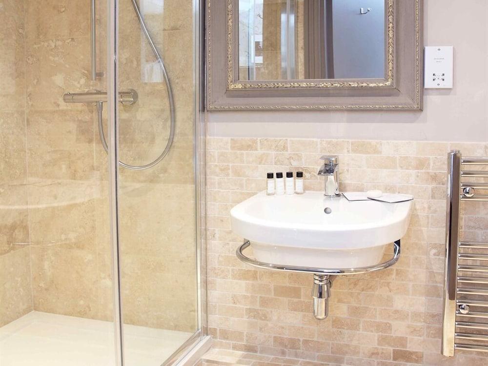 Flower Pot Hotel Sunbury-on-Thames Ngoại thất bức ảnh